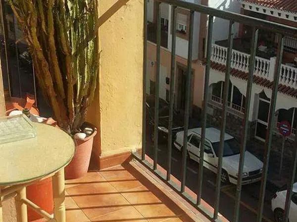 Piso en avenida de Lirios, 22