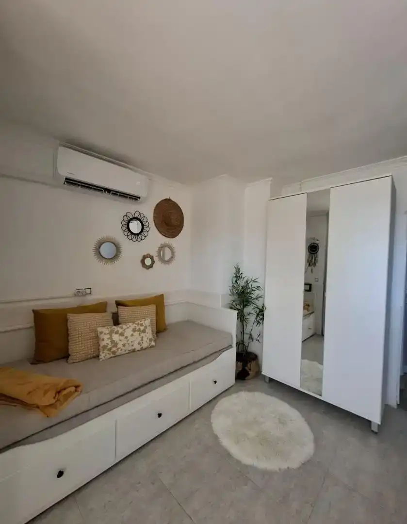 Estudio en  Carrer Sol Naixent S/N - Foto 11