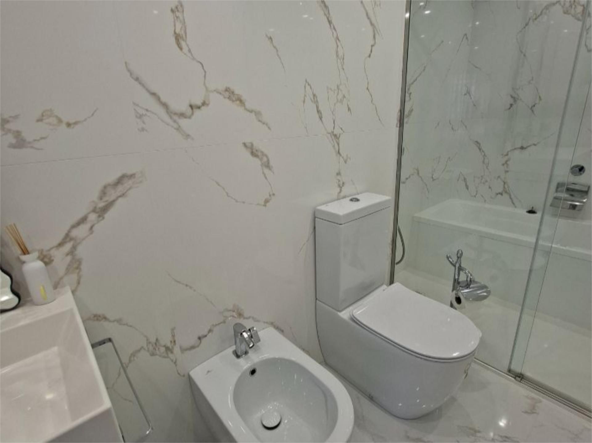 Piso en  Avenida Herrera Oria 31B - Foto 12