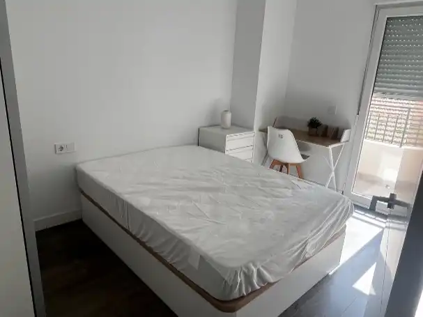 Piso en  Carrer de Bernardo López García 32 - Foto 4