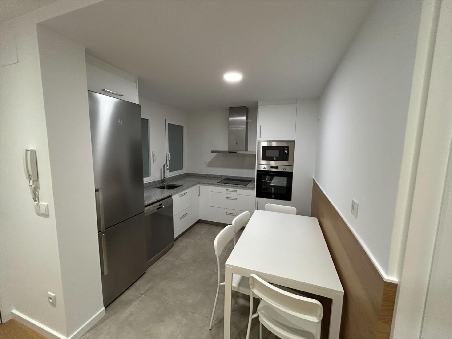 Piso en  Rúa de Ramón Cabanillas 8 - Foto 8