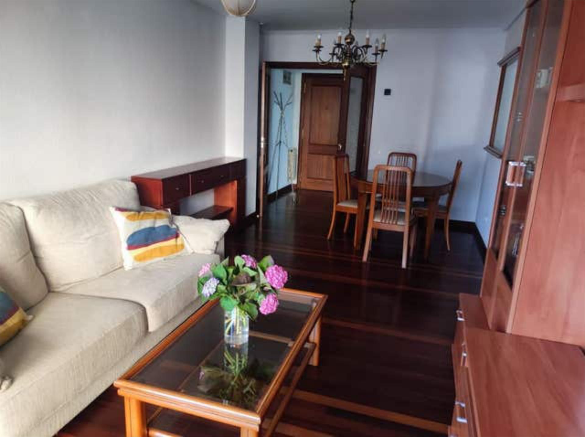 Piso en Valdenoja - Foto 1