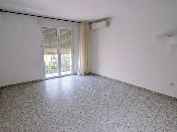 Piso en Barrio Calle Betis - Pagés del Corro - Foto 2