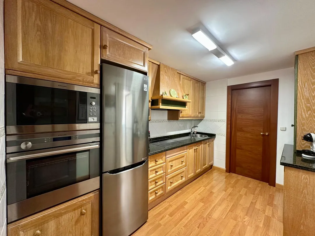 Piso en  Calle Torre de Peralada 3 - Foto 4