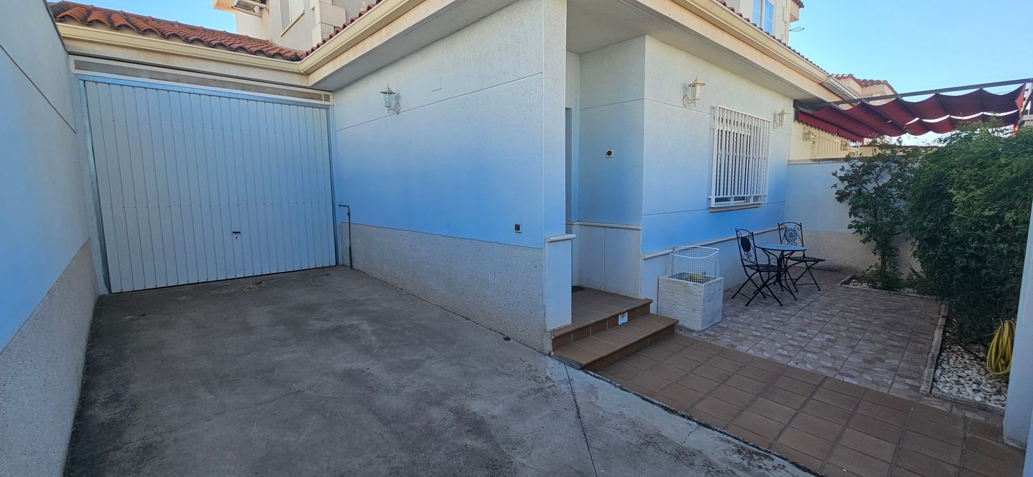 Chalet pareado en Poblete - Foto 3
