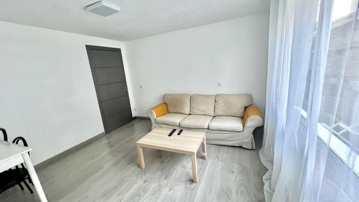 Piso en Avenida Mare de Déu de Bellvitge, Bellvitge - Foto 4