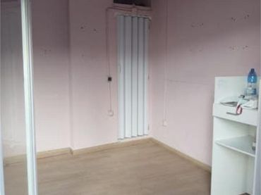 Local comercial en Nervión - Foto 2