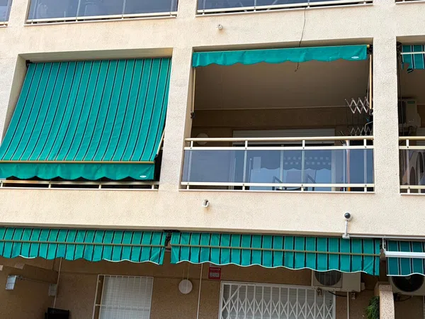 Piso en Calle d'Hipòlit Lázaro, 22 - Foto 1