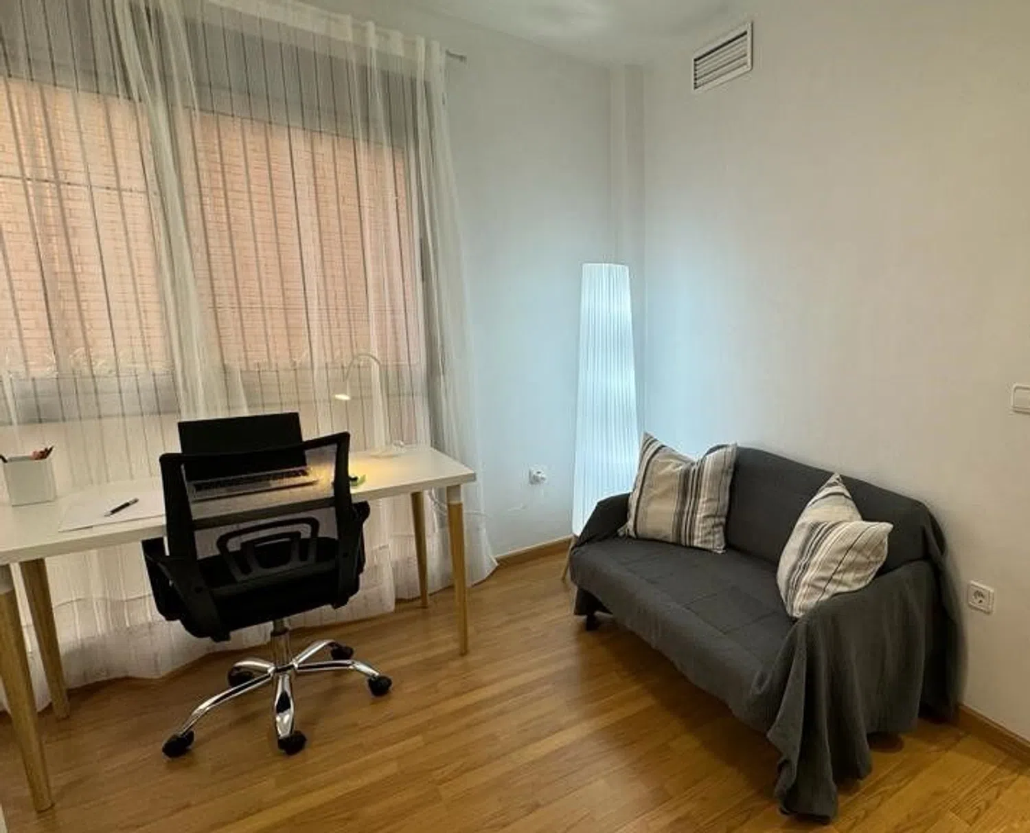 Estudio en calle Cortes, 31 - Foto 14