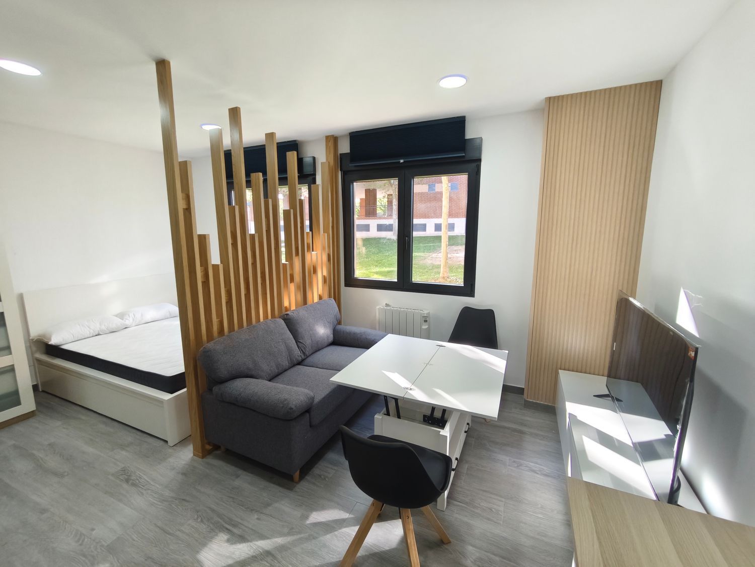 Piso en calle Jesús García Bernalt, 1 - Foto 1