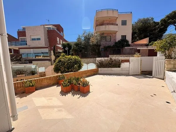 Chalet adosado en Calle del Nudo, Cabo de las Huertas - Foto 2