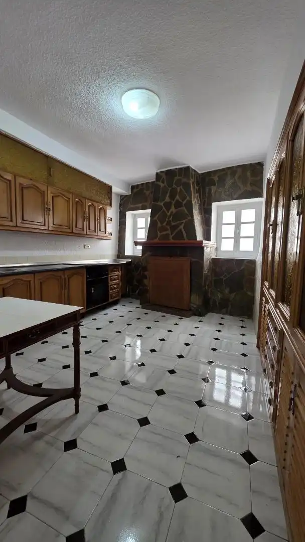Casa adosada en  Calle Santa Ana de Íllora 21 - Foto 7