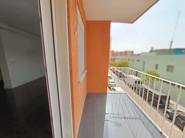 Piso en Barrio La Fontsanta - Foto 2