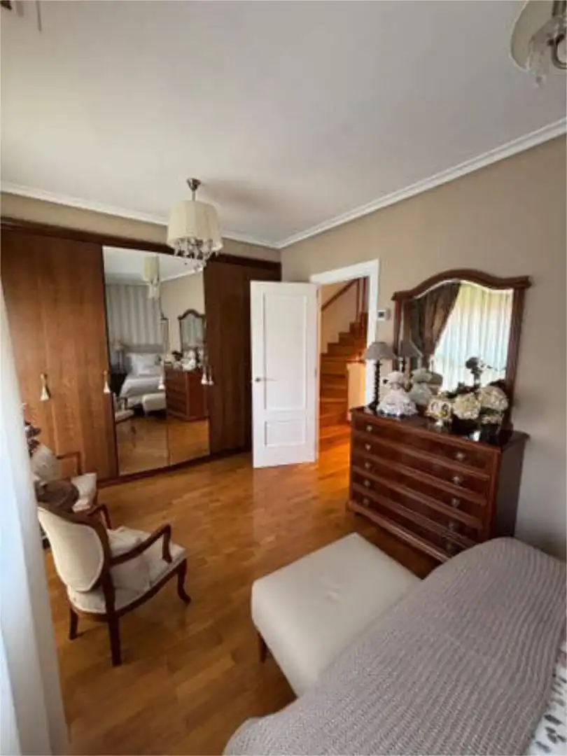 Casa adosada en Calle Najeril - Foto 7