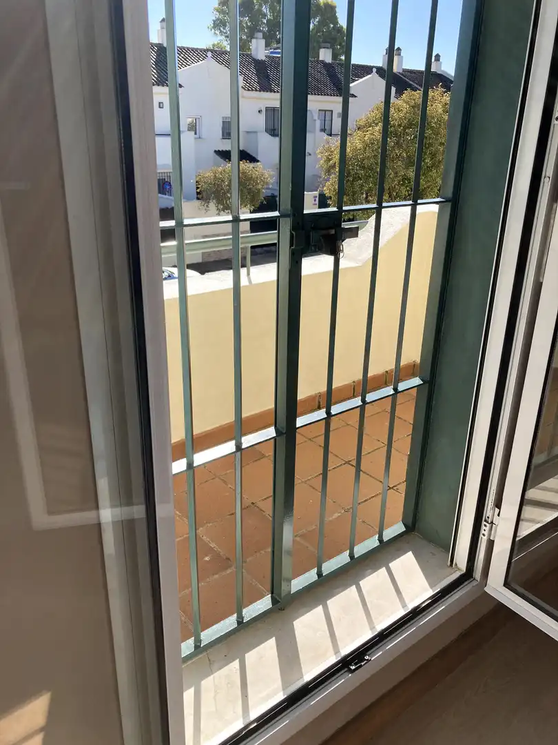 Casa adosada en  Calle José Luis López-Aranguren 477 - Foto 19