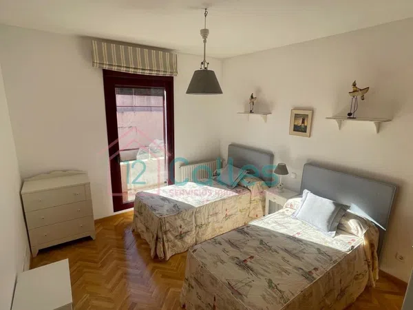 Chalet adosado en Calle Alhambra de Granada s/n, Nuevo Aranjuez-Ciudad de las Artes - Foto 26
