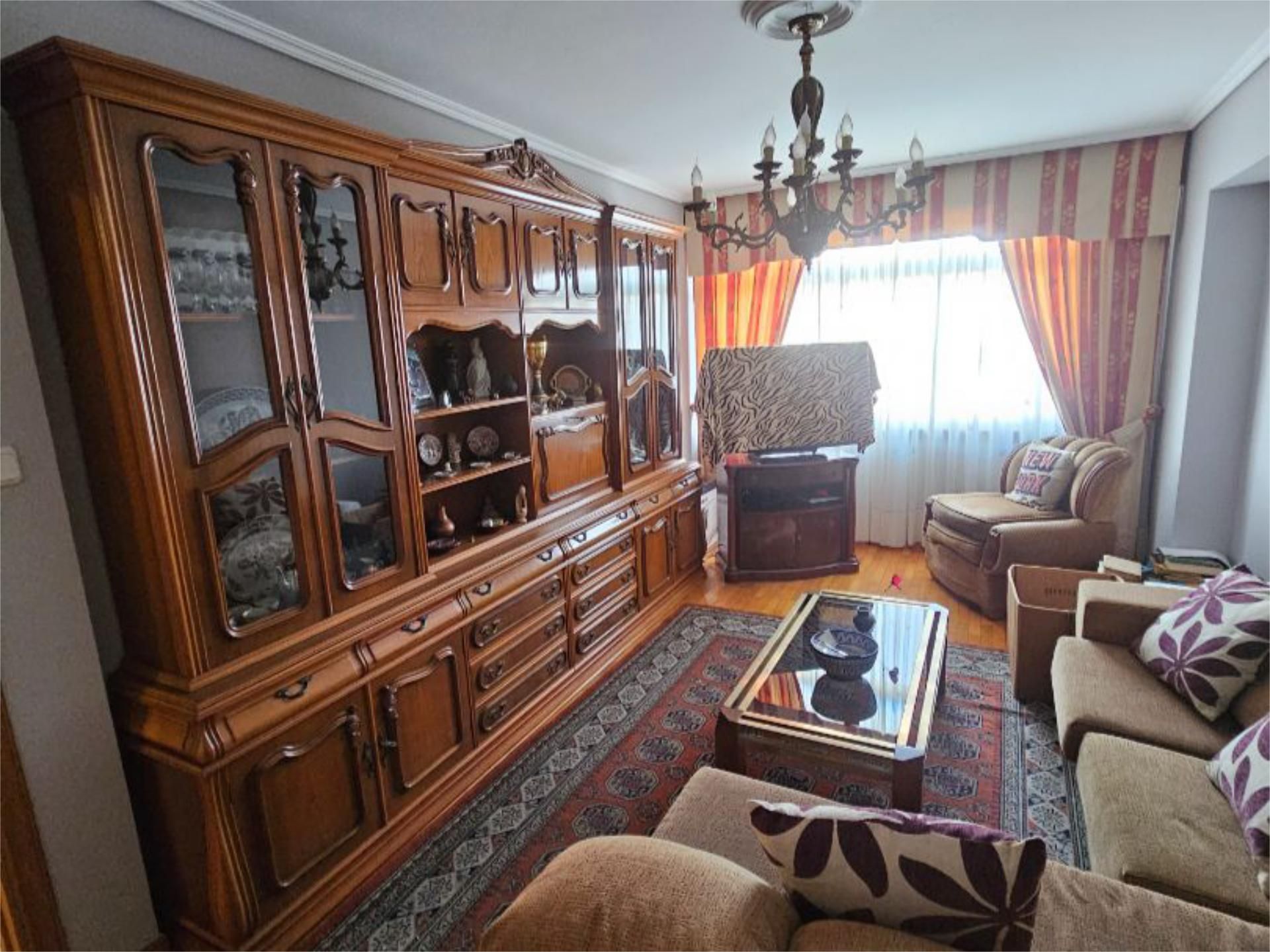 Piso en  Rúa Alberto Datas Panero 5