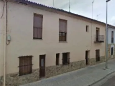 Casa adosada en  Calle de Cabañales 44 - Foto 2