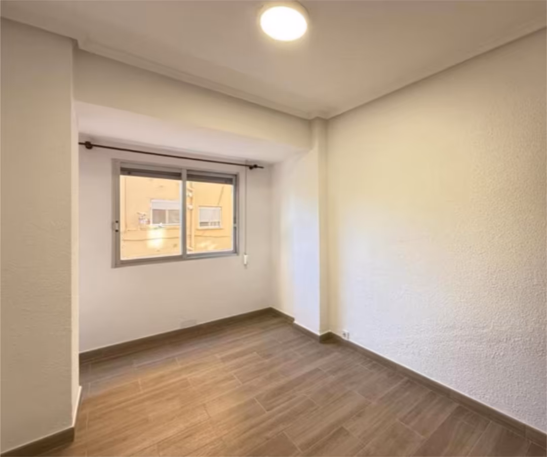 Piso en  Carrer d' Alcàsser 3 - Foto 13