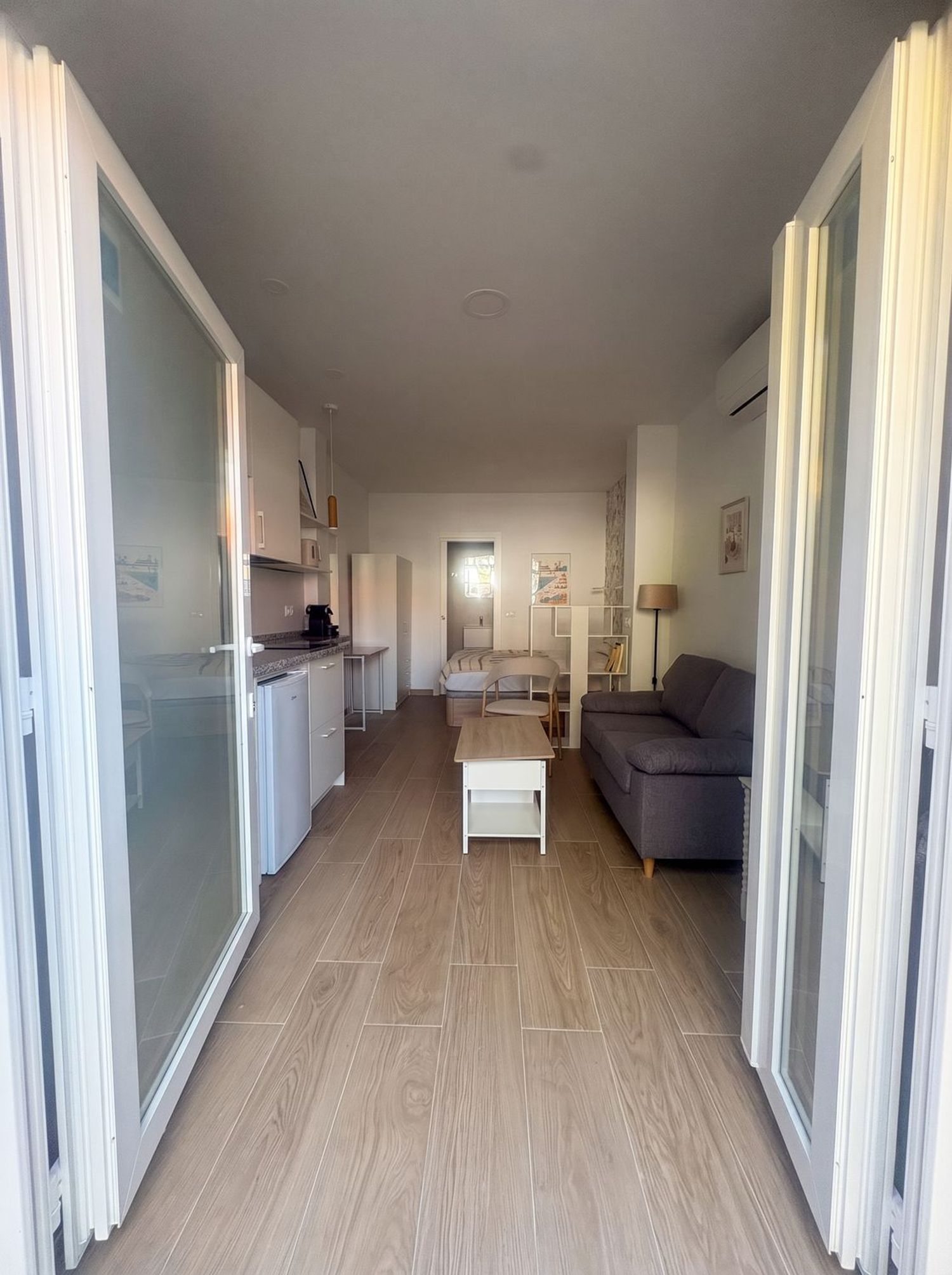 Estudio en calle Fernández Shaw, 5 - Foto 3