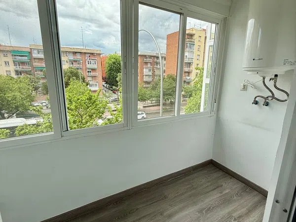 Piso en avenida del Marqués de Corbera, 8