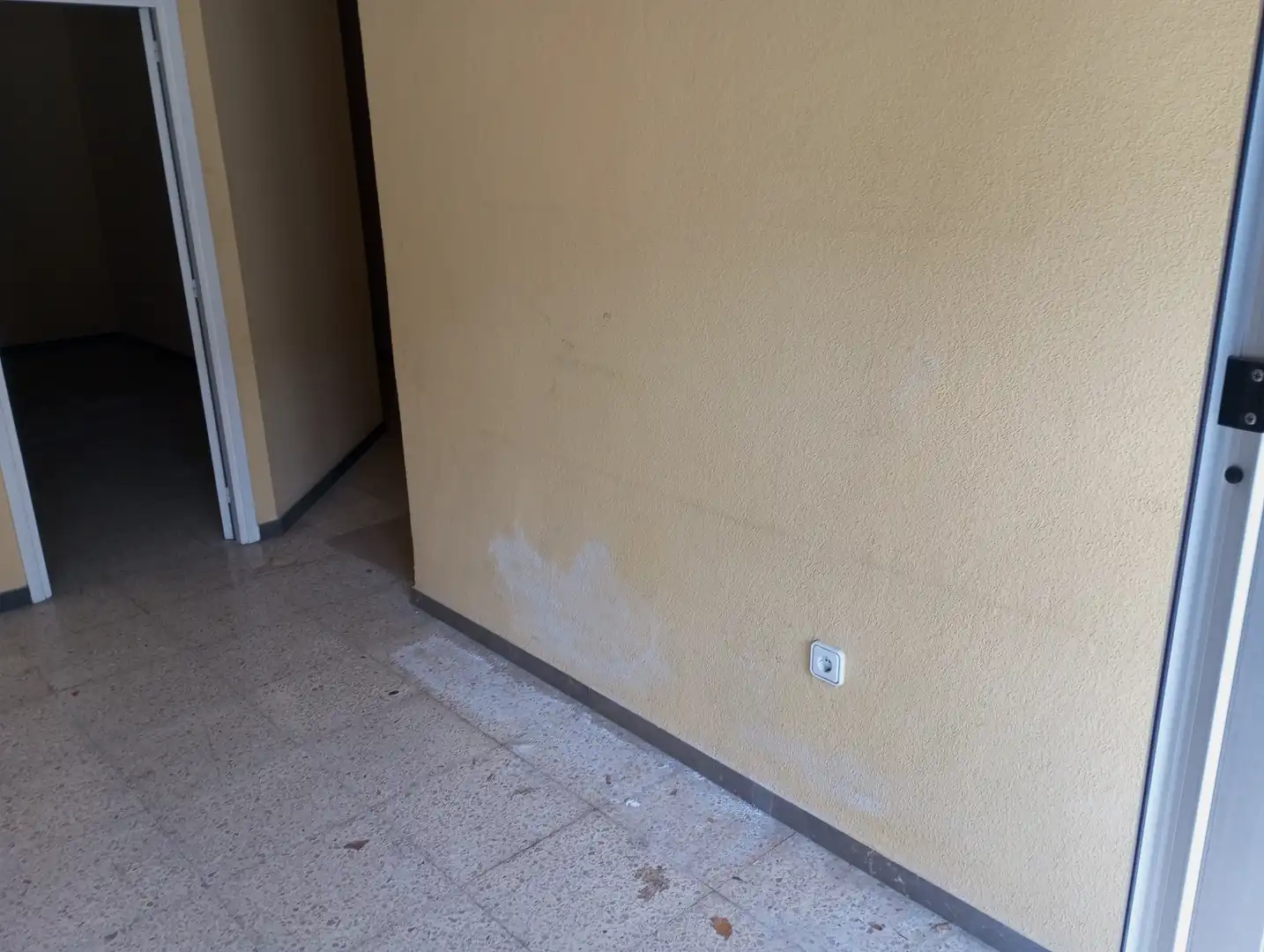 Local comercial en  Carrer d'Olot - Foto 10