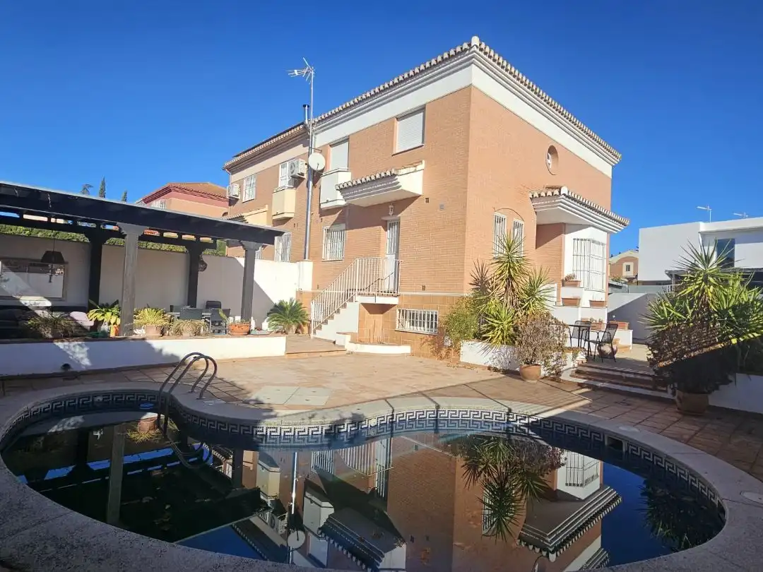Chalet en  Calle Mar Mediterráneo 5 - Foto 8