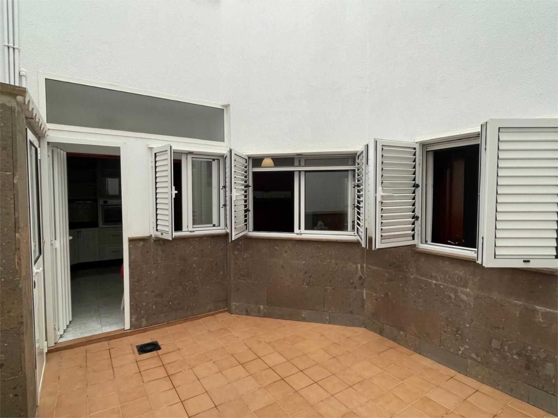 Piso en  Calle Secretario Padilla 181 - Foto 11