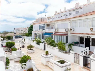 Chalet en Torrevieja - Foto 1