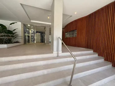 Local comercial en  Avenida de Pampaneira 8 - Foto 4