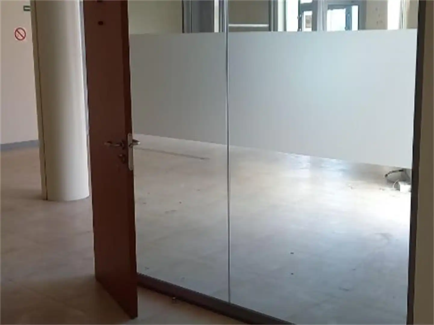 Local comercial en  Avinguda Baix Penedès 27 - Foto 4