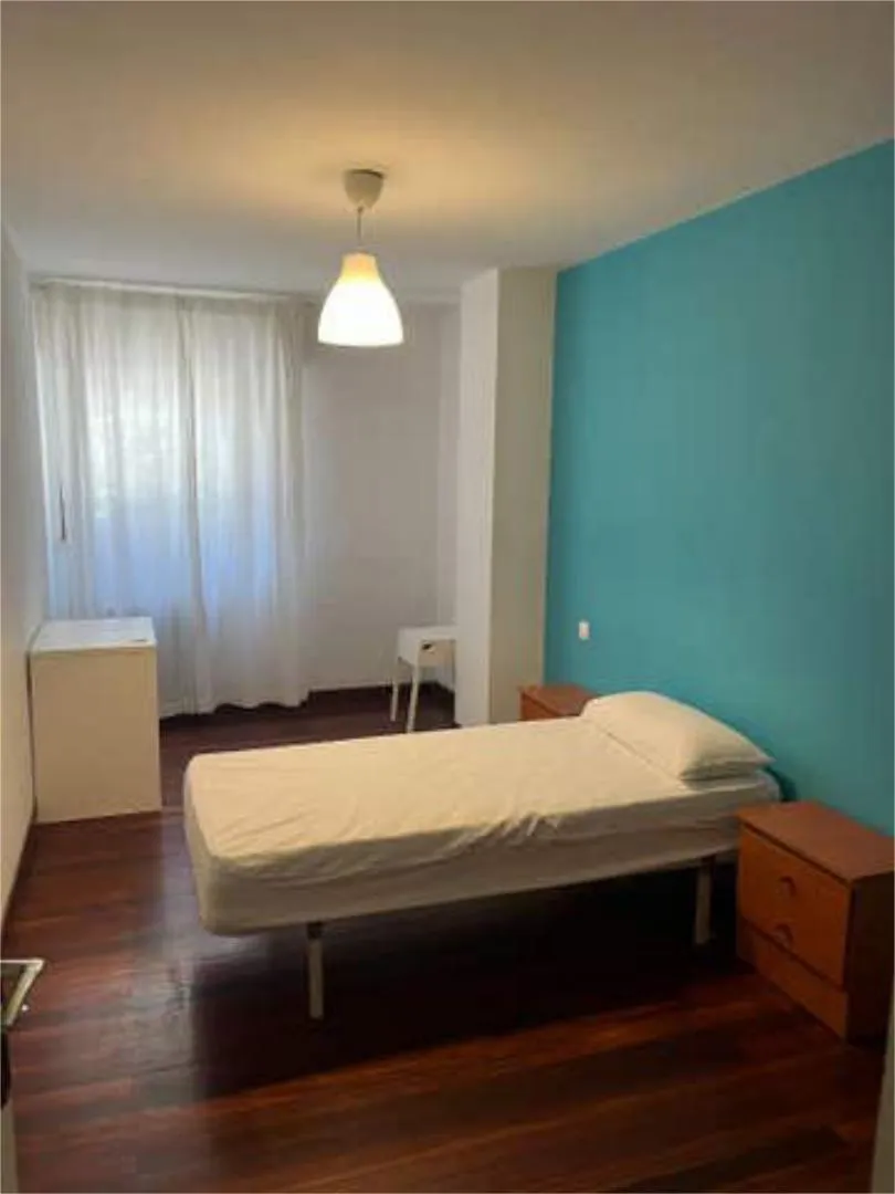 Piso en Campus Sur - Foto 4