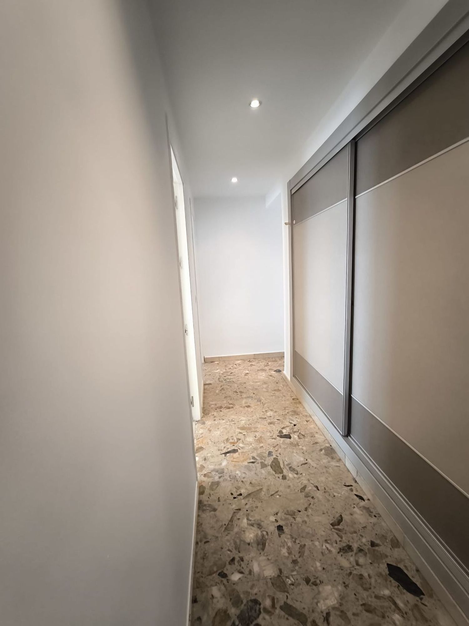 Piso en avenida de Ramón y Cajal, 47 - Foto 4