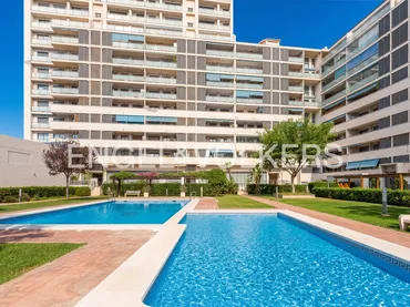 Piso en  Avinguda de Manuel de Falla - Foto 1