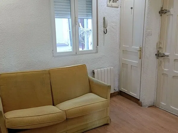 Piso en calle de Elvira, 24