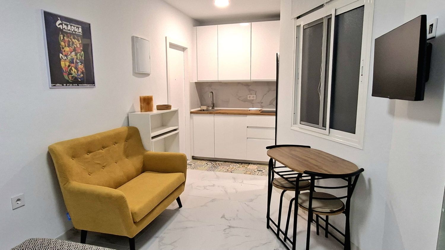 Estudio en calle Pelayo, 16