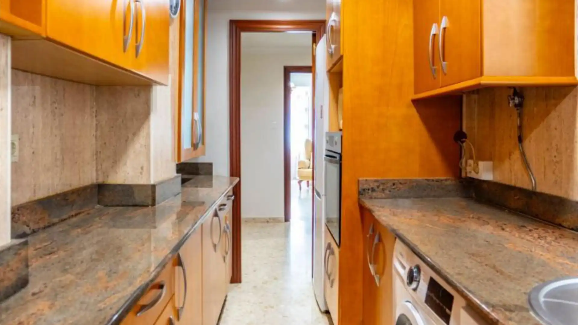 Piso en  Calle Virgen de las Torres 12 - Foto 23