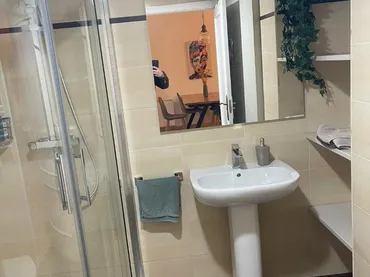 Apartamento en calle Calle Condes de Crespo Rascón 1 - Foto 7