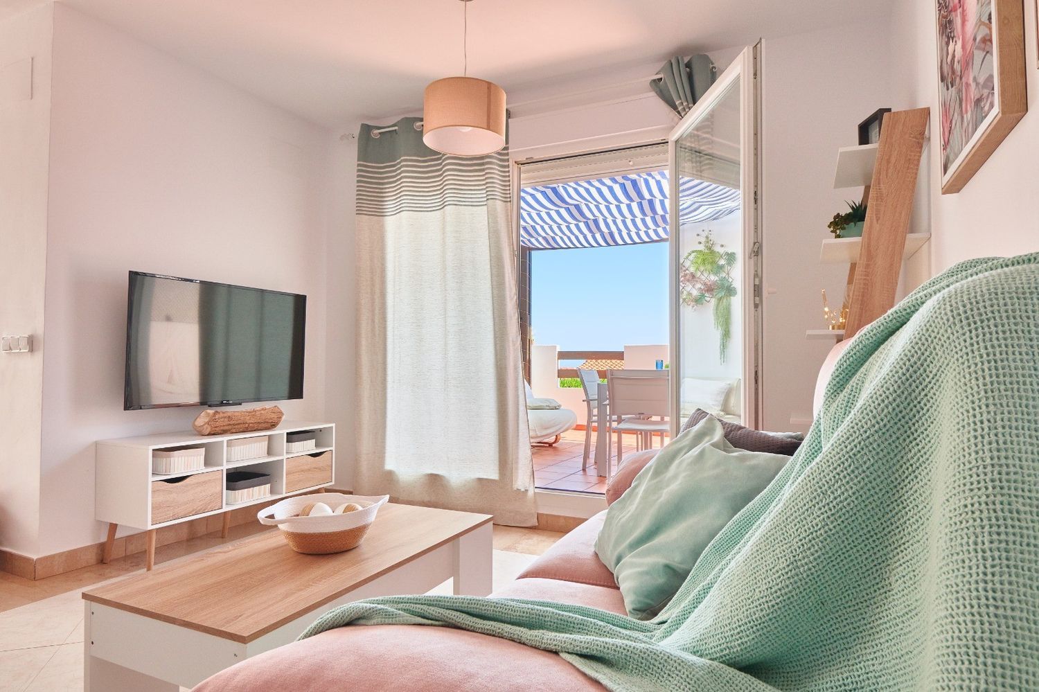 Piso en calle el almendro, 20 - Foto 1