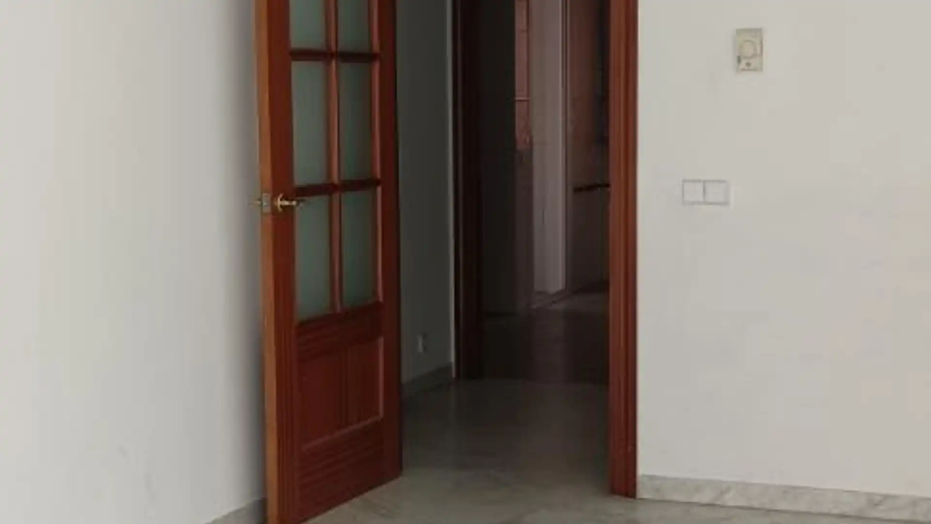 Piso en  Avenida de la Buhaira 11 - Foto 3