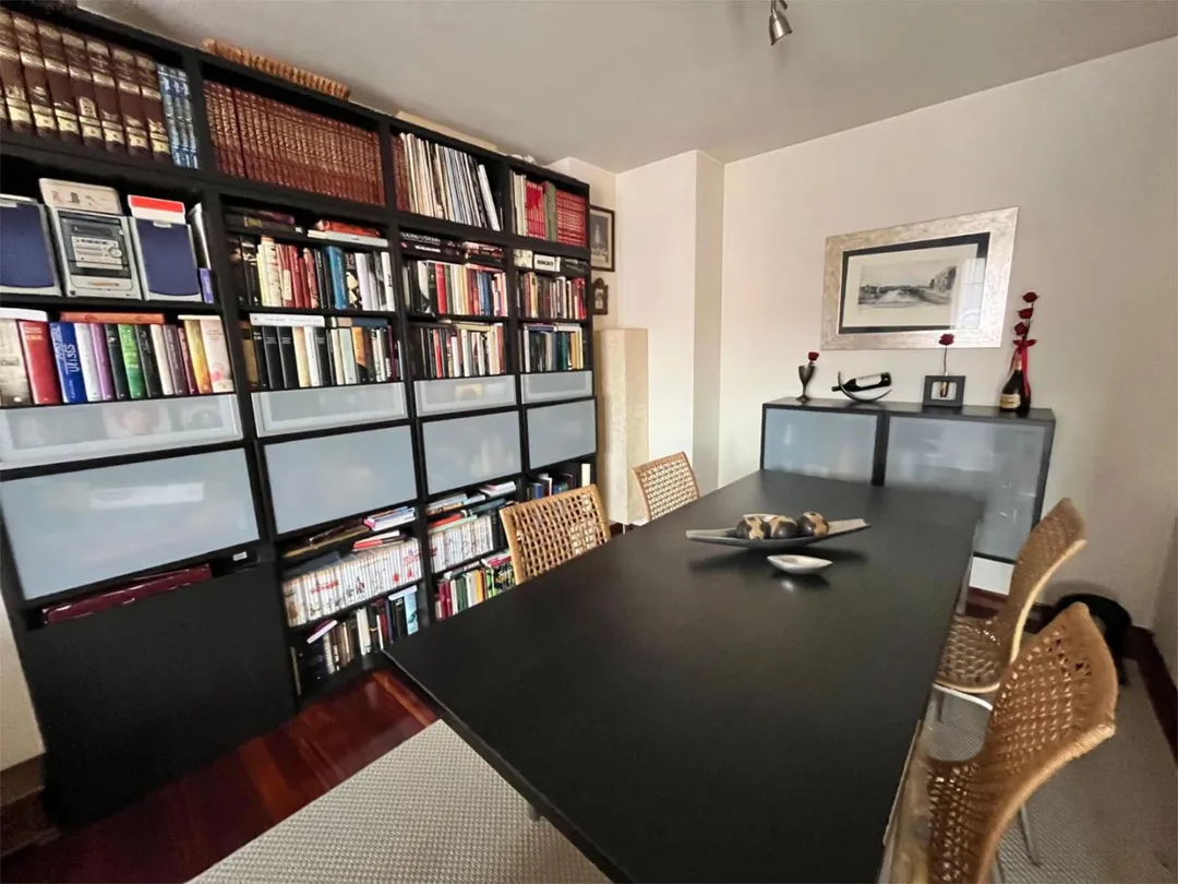 Piso en  Calle Darío de Regoyos 7-21 - Foto 2