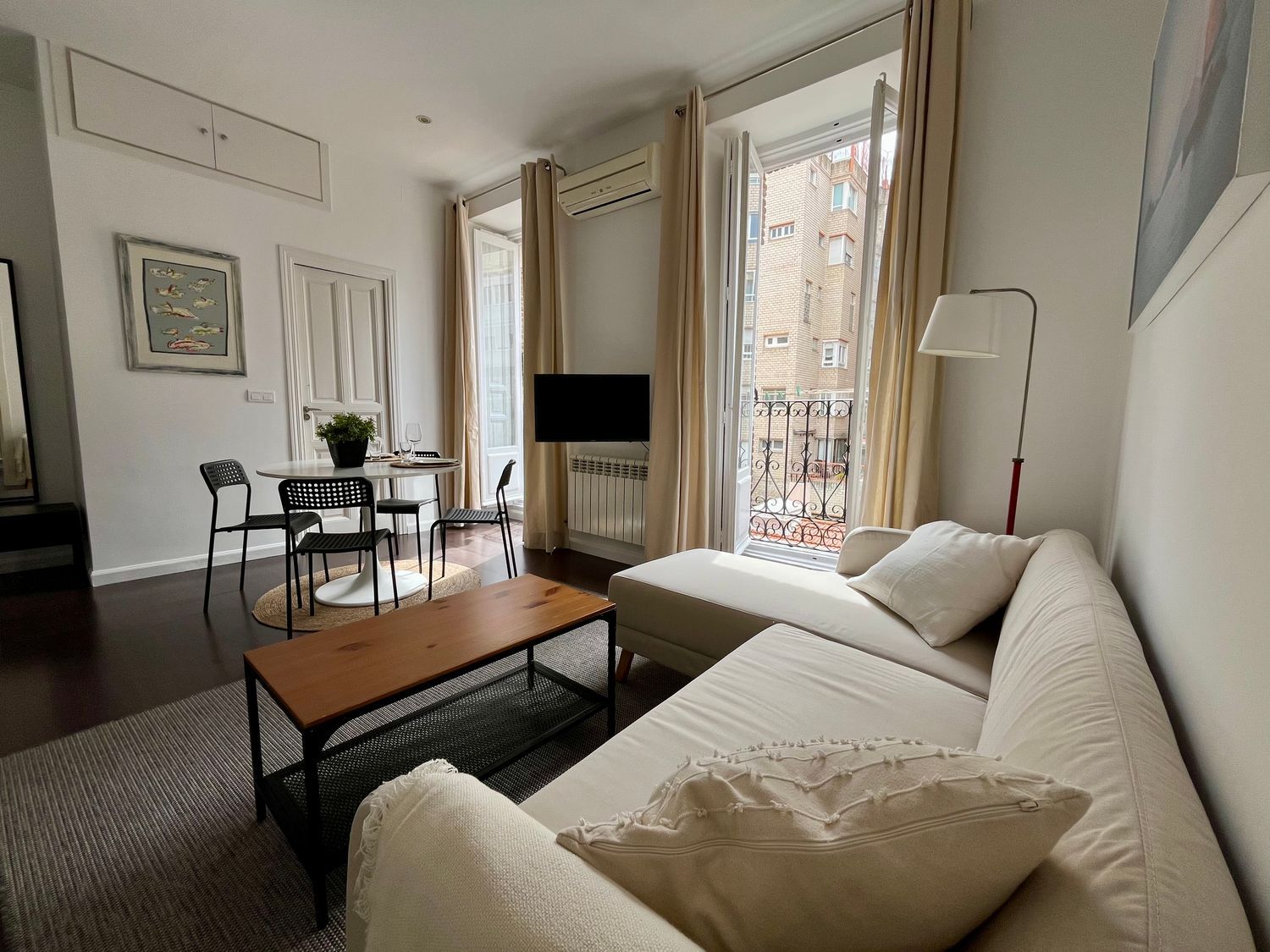 Piso en calle de Castelló, 7 - Foto 2