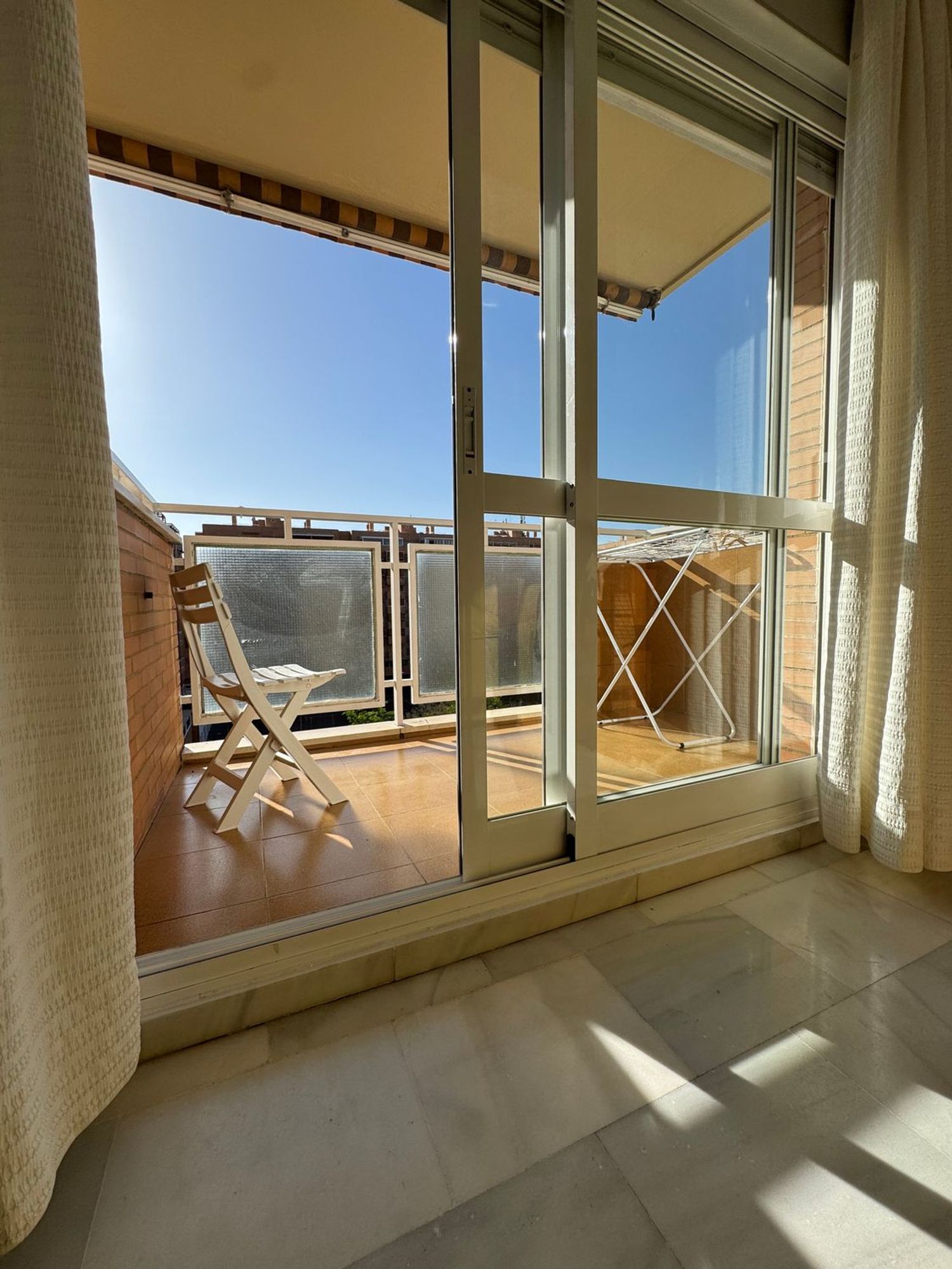 Piso en calle Cueva de Menga, 1 - Foto 3