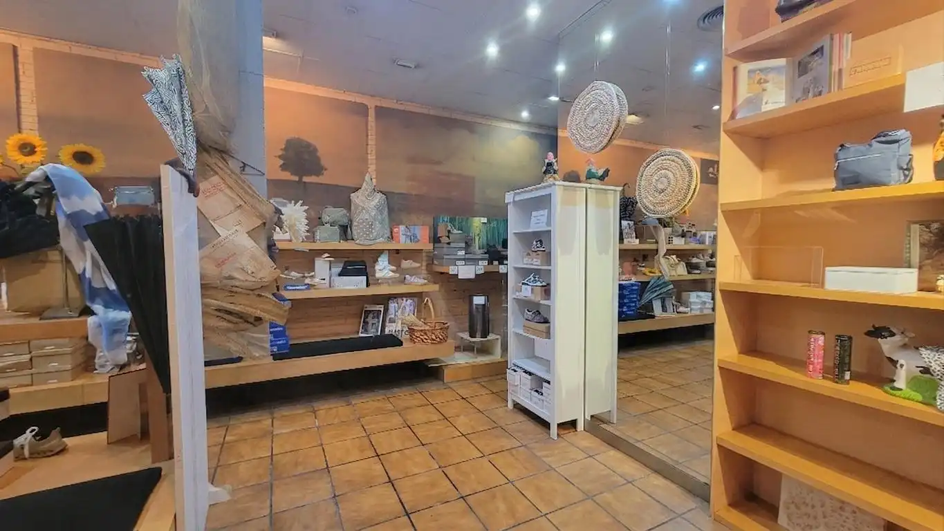 Local comercial en L'Hospitalet de Llobregat - Foto 7