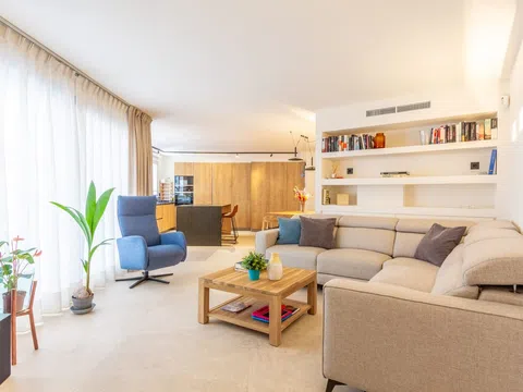 Piso en pasaje Particular Guillem de Torrella, 1