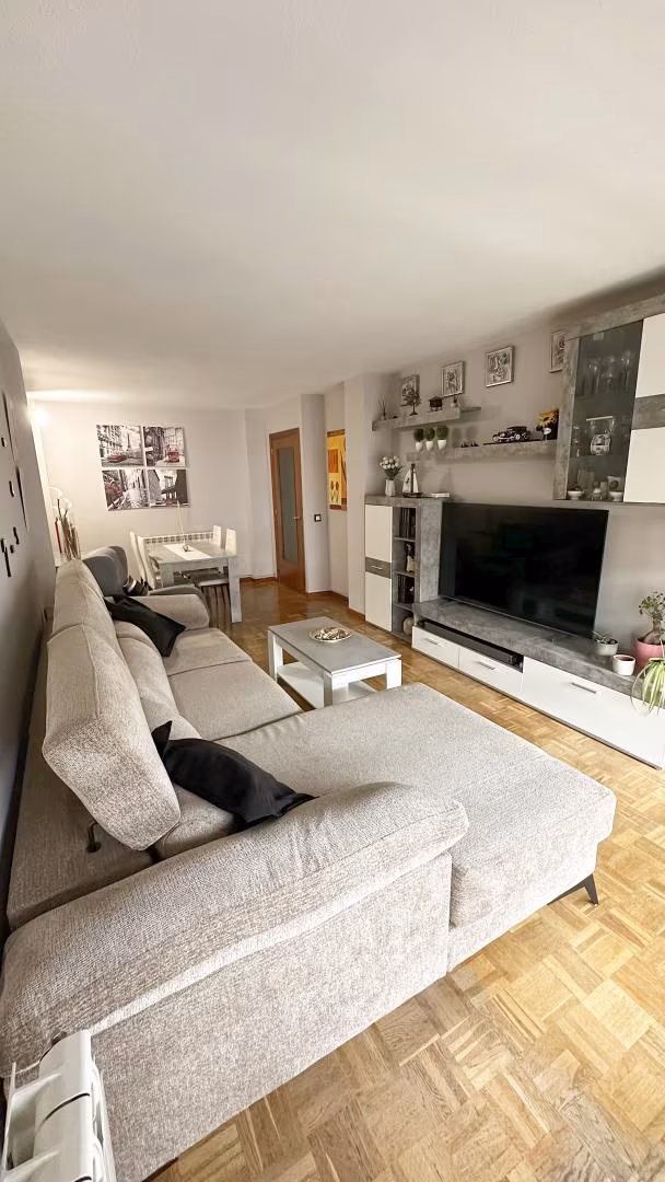 Piso en  Plaza de Pau Casals 8 - Foto 4