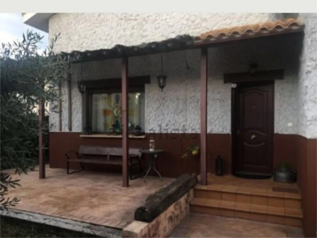 Chalet en  Calle Guadalcampo 61 - Foto 2