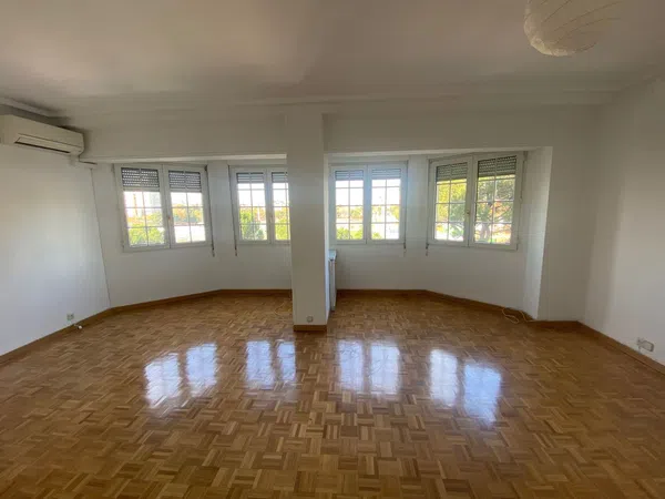 Piso en avenida de Filipinas, 48