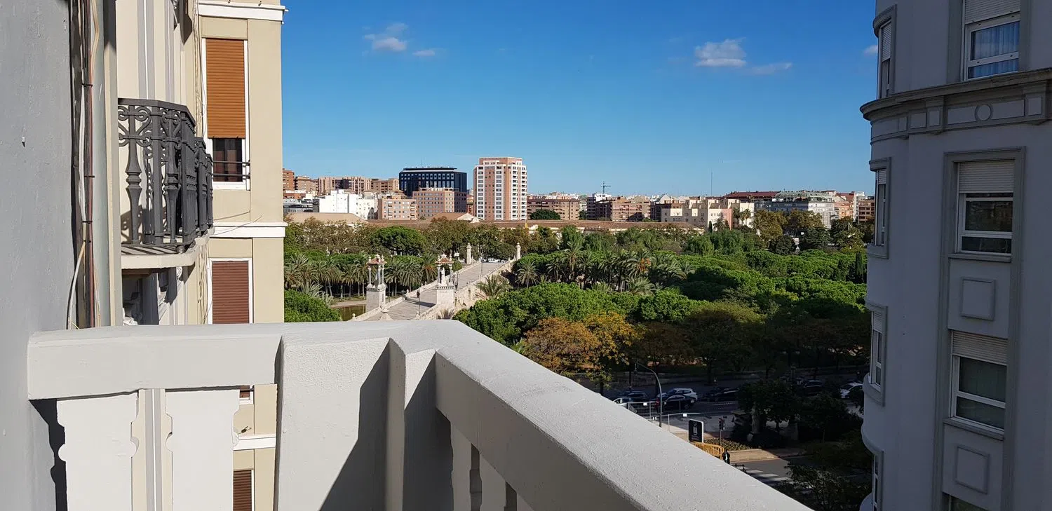 Piso en calle de Cirilo Amorós, 85 - Foto 1