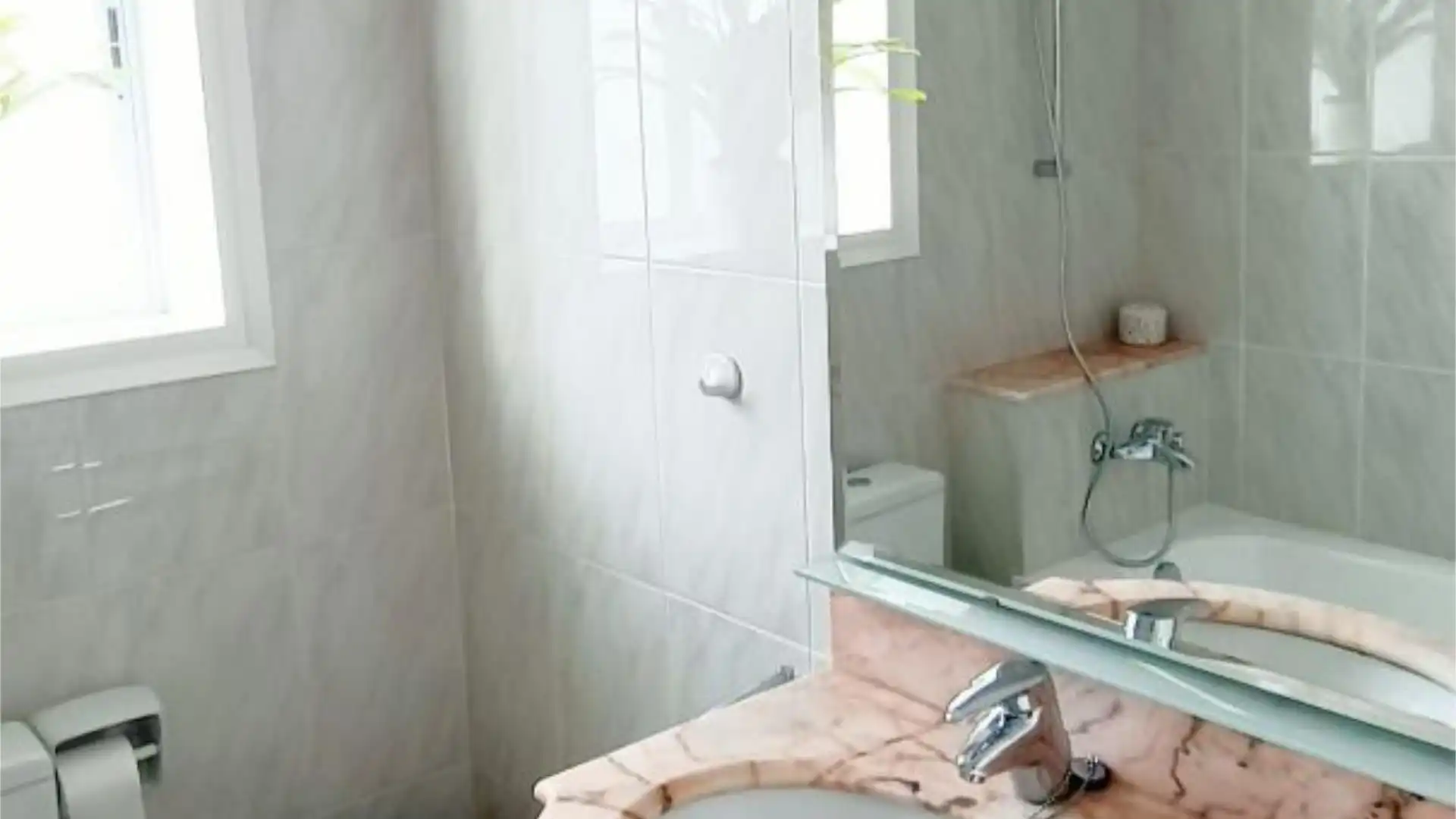 Piso en  Passeig de la Marina 275 - Foto 8